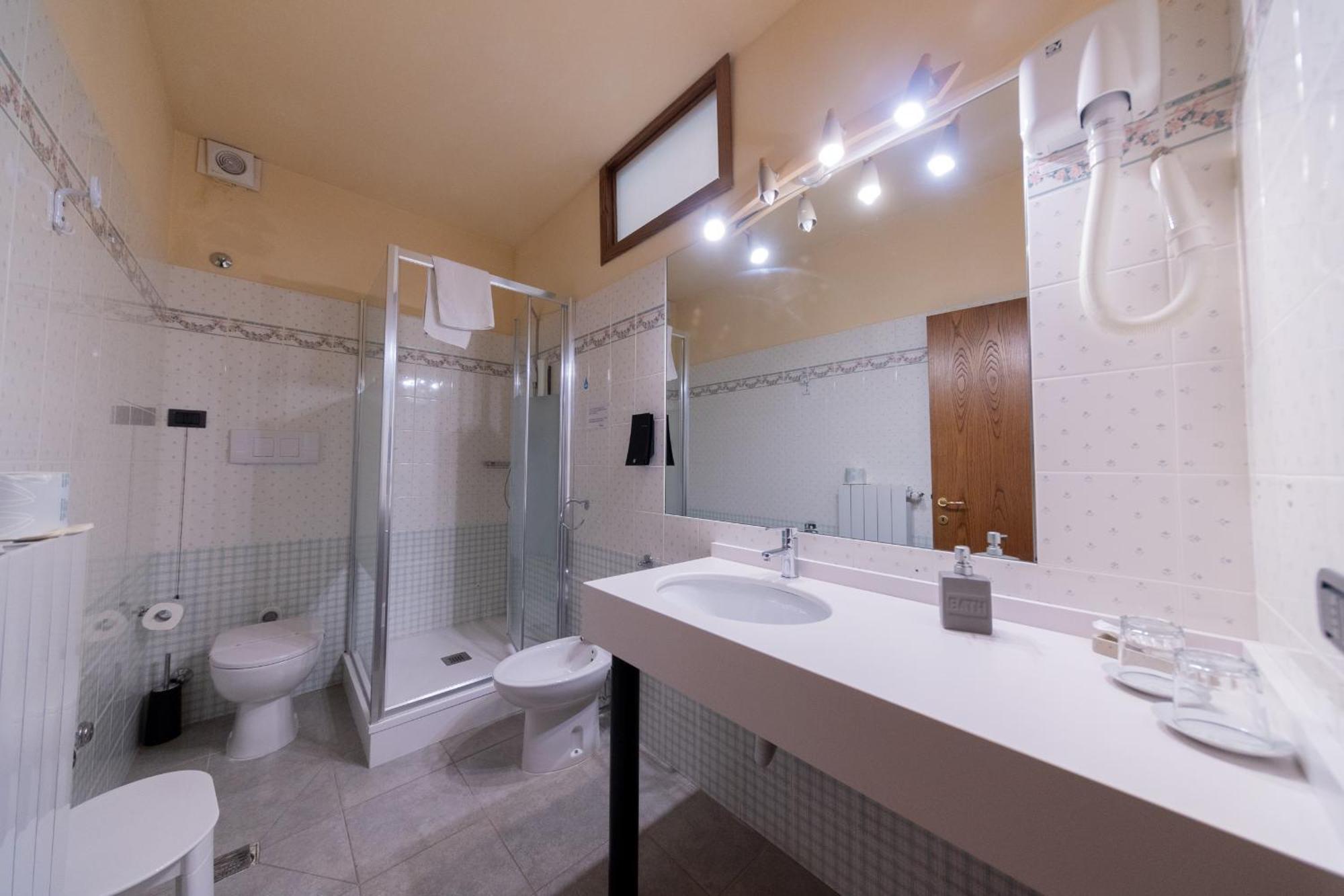 Holiday Rooms Antica Badia Volterra Eksteriør bilde