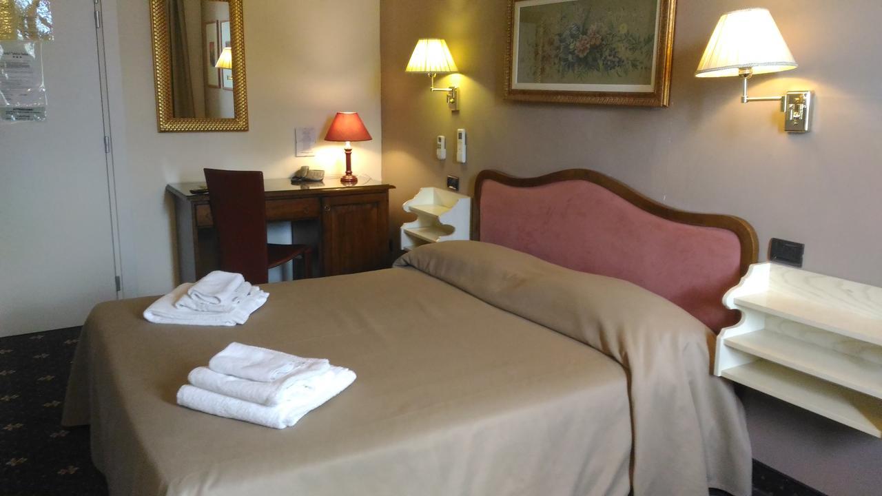 Holiday Rooms Antica Badia Volterra Eksteriør bilde