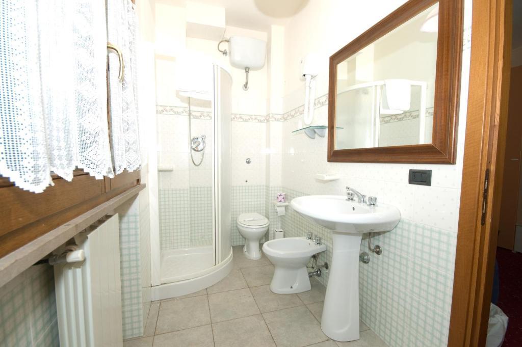 Holiday Rooms Antica Badia Volterra Rom bilde